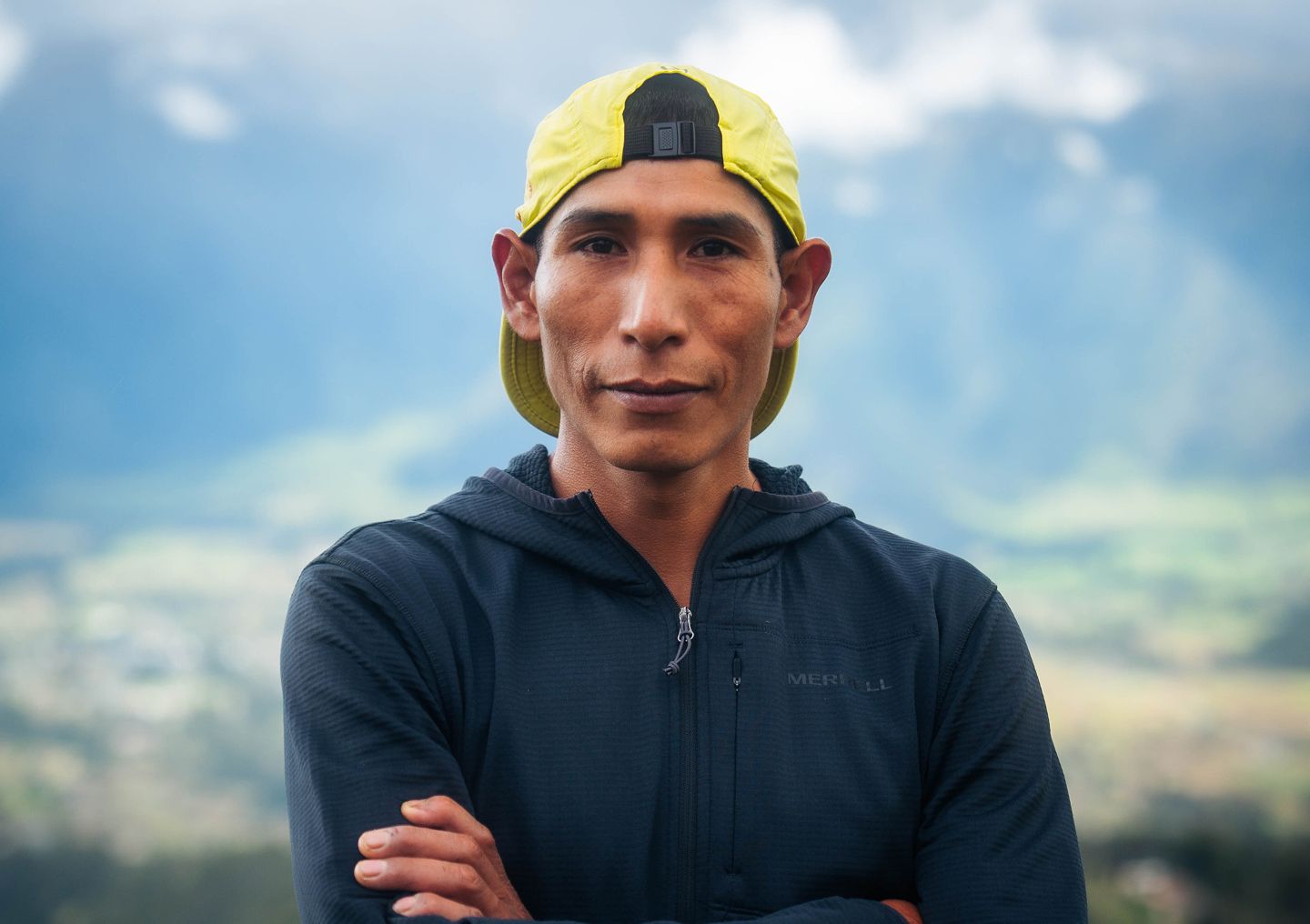 Jose Manuel Quispe Mallma trail running in the mountains